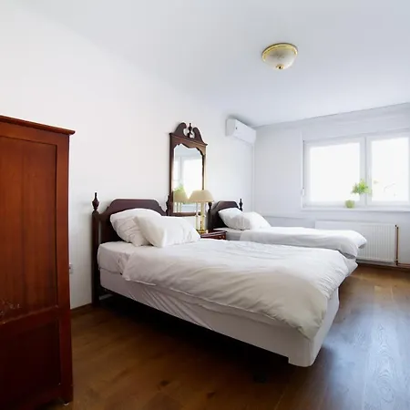 Old Town Scharajevo - Free Parking *